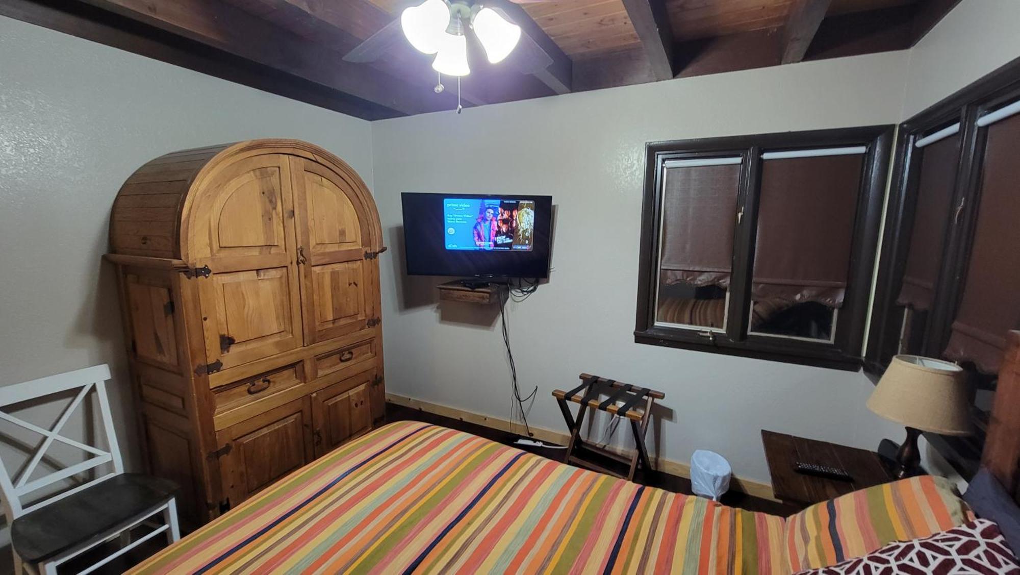 Bear Necessities, Luxury 5Bd Mtn Views, Hot Tub, Many Bear Sightings Villa แกตลิงเบิร์ก ภายนอก รูปภาพ