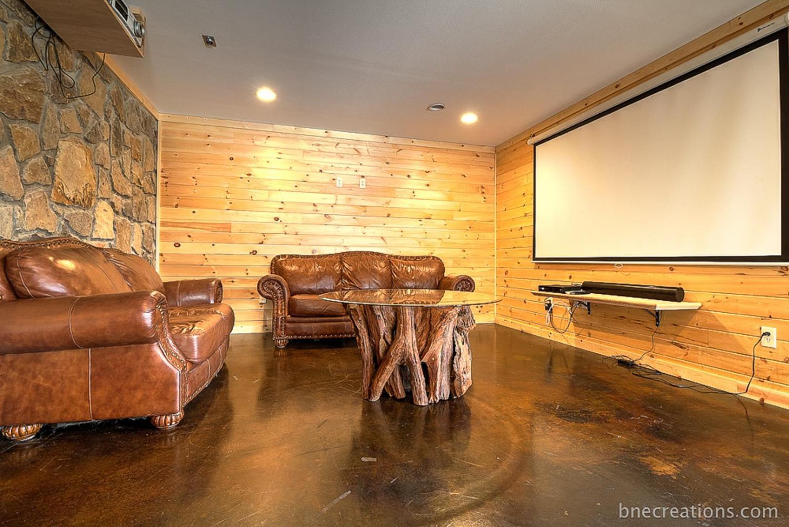 Bear Necessities, Luxury 5Bd Mtn Views, Hot Tub, Many Bear Sightings Villa แกตลิงเบิร์ก ภายนอก รูปภาพ